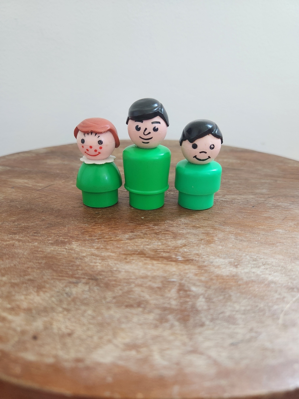 Vintage Fisher-Price Green Little People Family Peg Set (3)